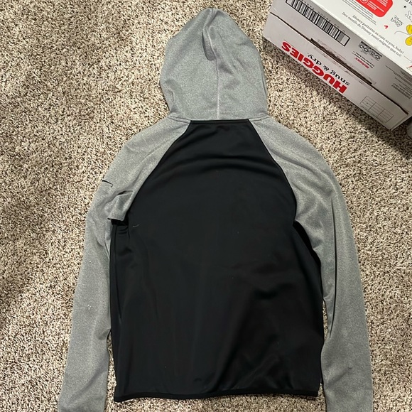 Bengals hoodie (read description) - Picture 7 of 9